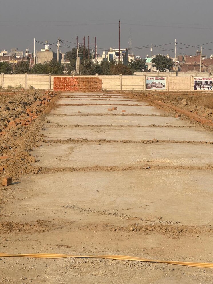 undefined, madhuvan-vihar  70 Sq.Yd. Plot In Kulesara Greater Noida 9146976