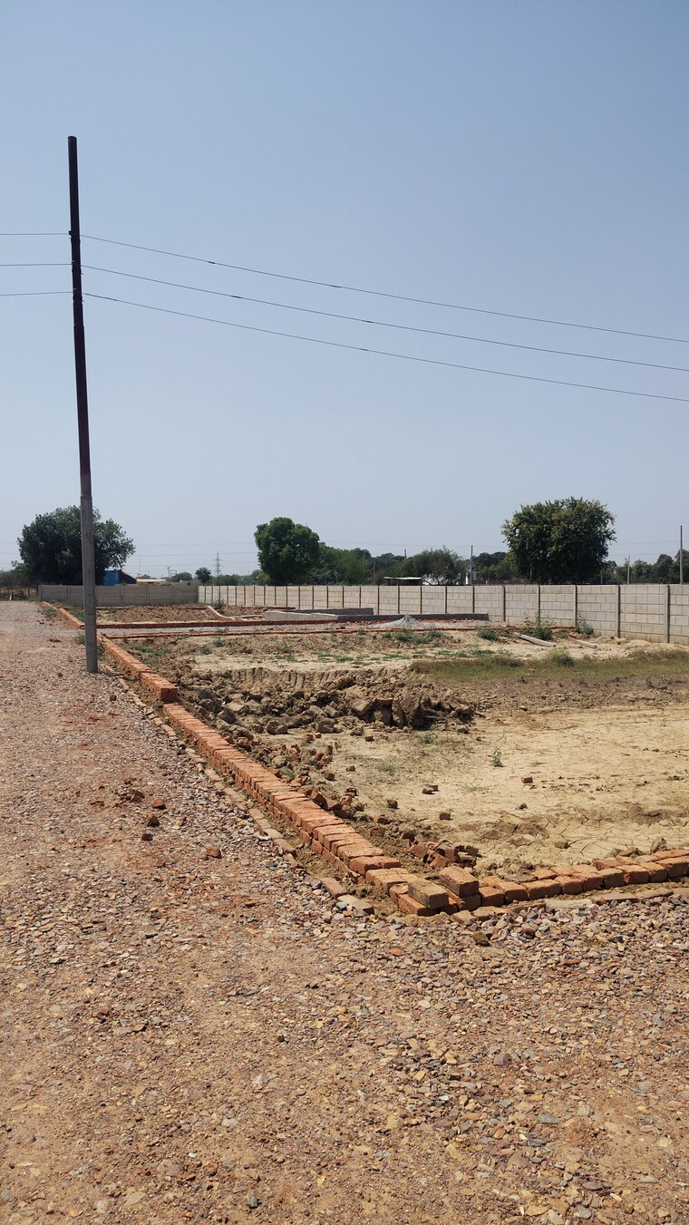 Exterior View, madhuvan-vihar  70 Sq.Yd. Plot In Kulesara Greater Noida 9146976