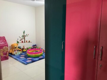 Bedroom in 3 BHK Apartment at Shriram Luxor, Hennur Road – for Rent