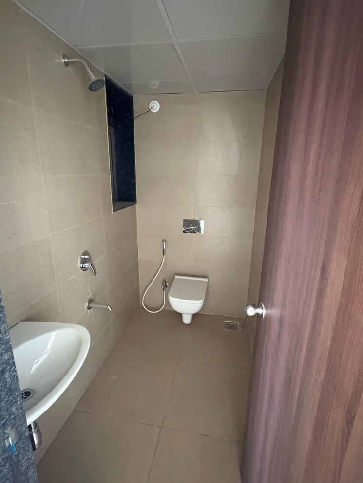 Bathroom, lodha-casa-ultima 1.5 Bedroom 440 Sq.Ft. Apartment In Chirak Nagar Thane 9147013