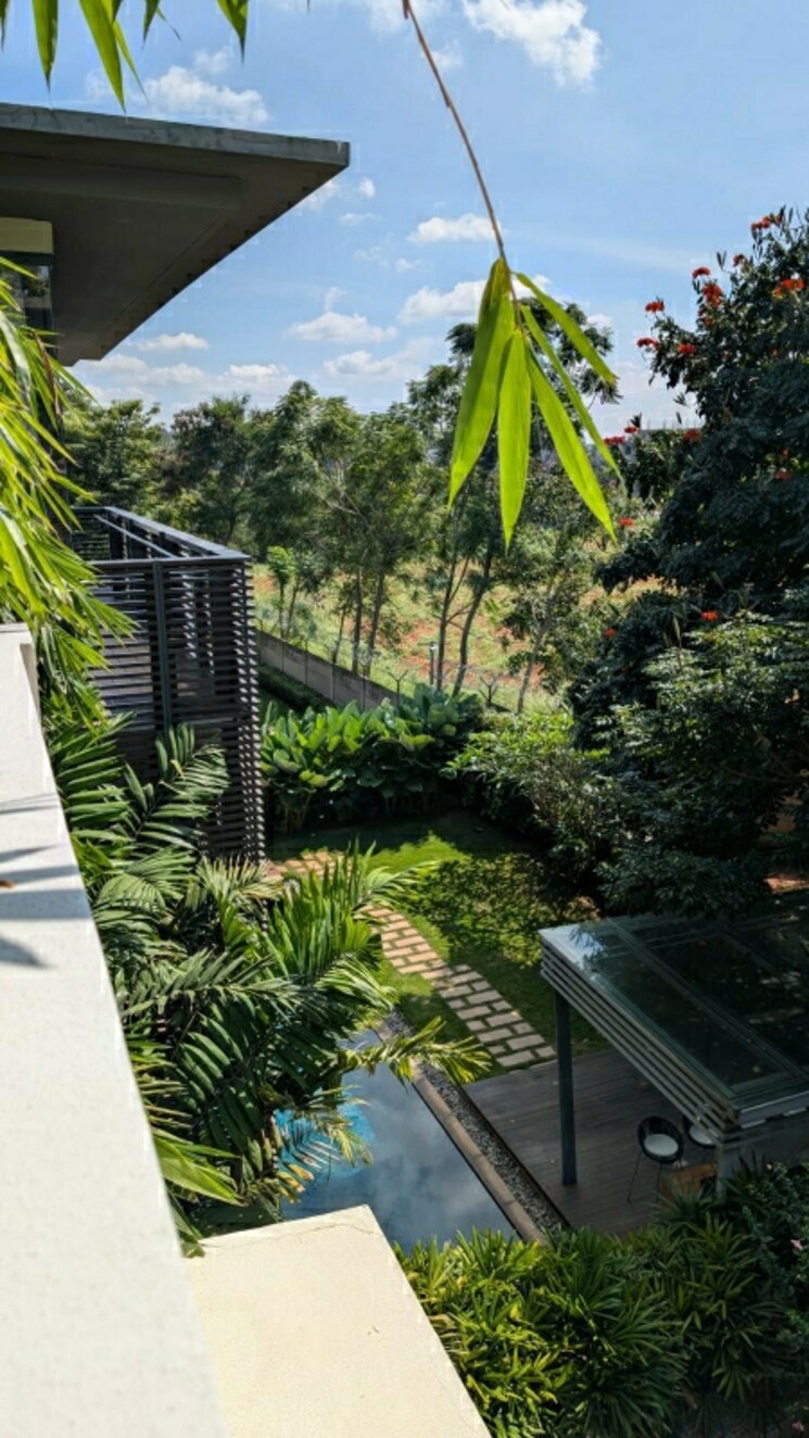 Garden, embassy-boulevard 5 Bedroom 7310 Sq.Ft. Villa In Yelahanka Bangalore 9147184