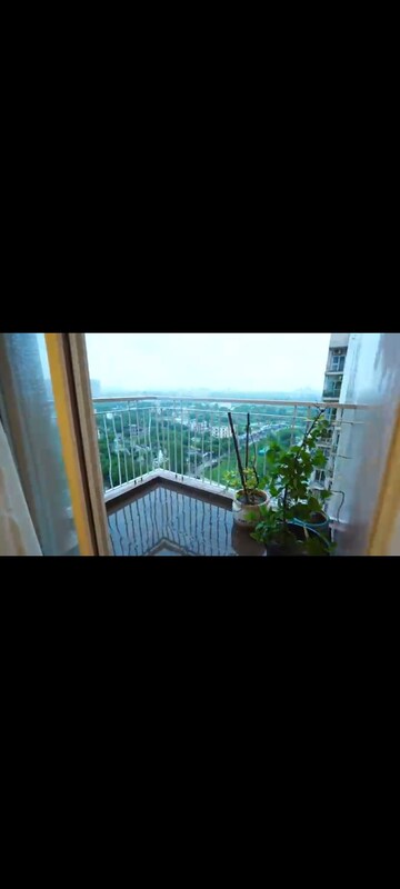 2.5 BHK Apartment For Sale in Arihant Amber, Sector 1 Greater Noida