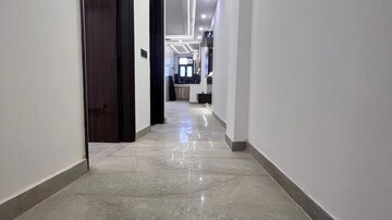 Room in 3 BHK Builder Floor at Govindpuri – for Sale