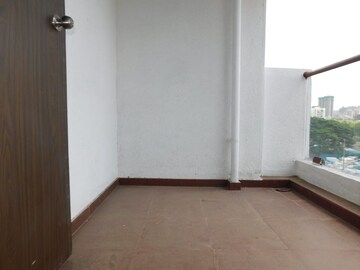 Room in 3 BHK Apartment at RR Lunkad 66 Avenue, Pimple Nilakh – for Sale