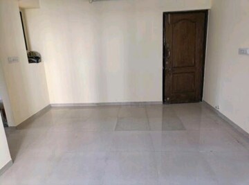 Room in 2 BHK Apartment at Lodha Paradise, Majiwada – for Rent