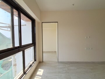 Room in 3 BHK Apartment at Aventus Westbrook, Andheri East – for Rent