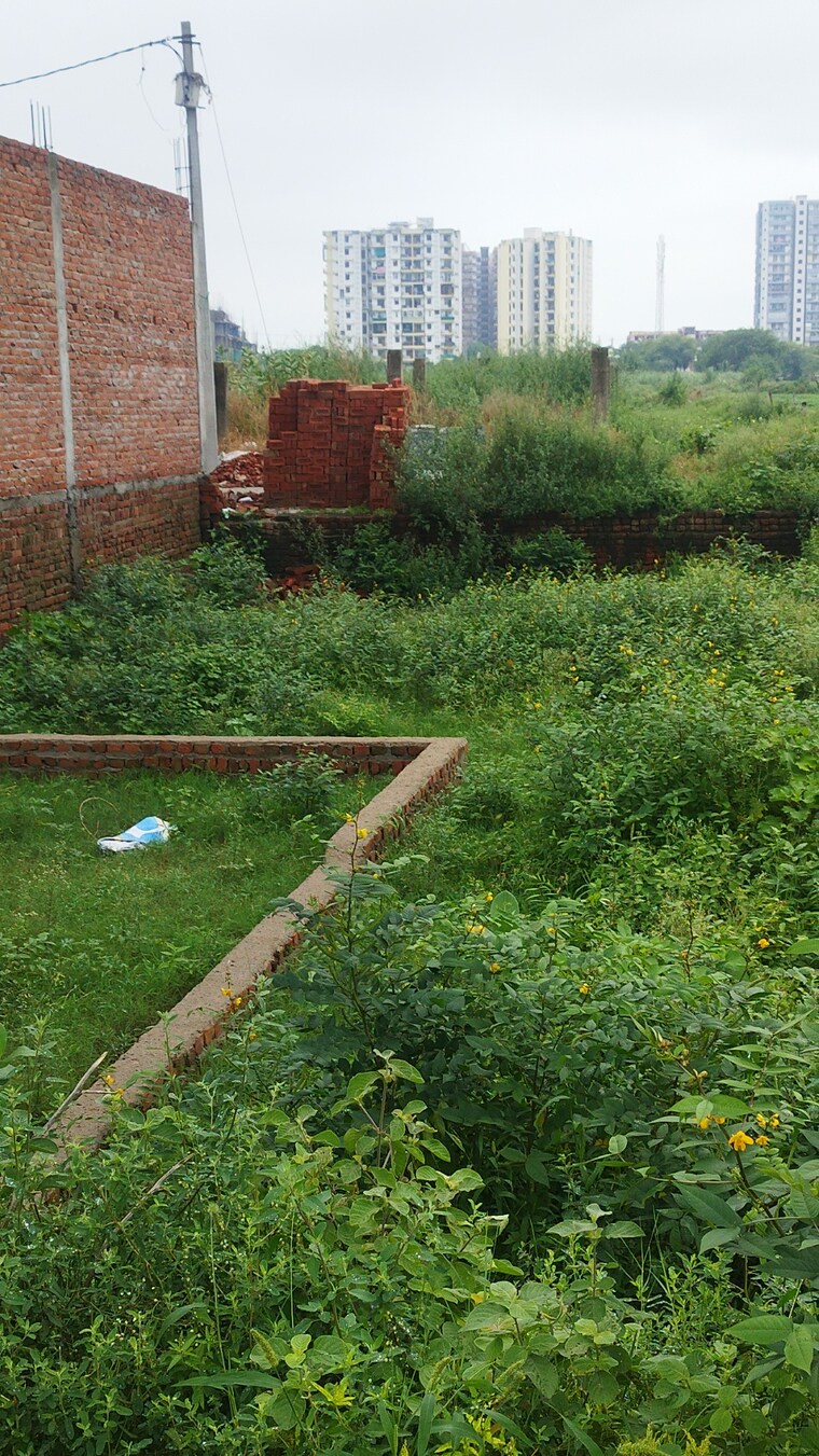 Garden, nandgram  100 Sq.Yd. Plot In Nandgram Ghaziabad 9147448