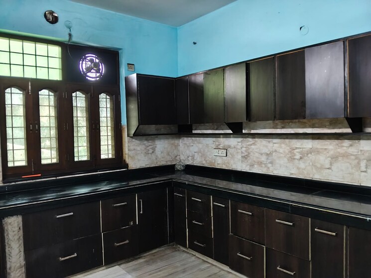 Kitchen, sector 21d 4 Bedroom 350 Sq.Yd. Builder Floor In Sector 21d Faridabad 9147540