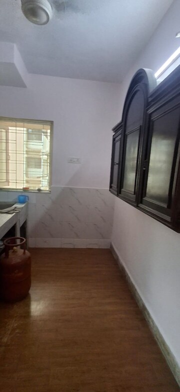 Furnished Amenities in 1 BHK Apartment at La Chapelle Apartment, Malad West – for Rent
