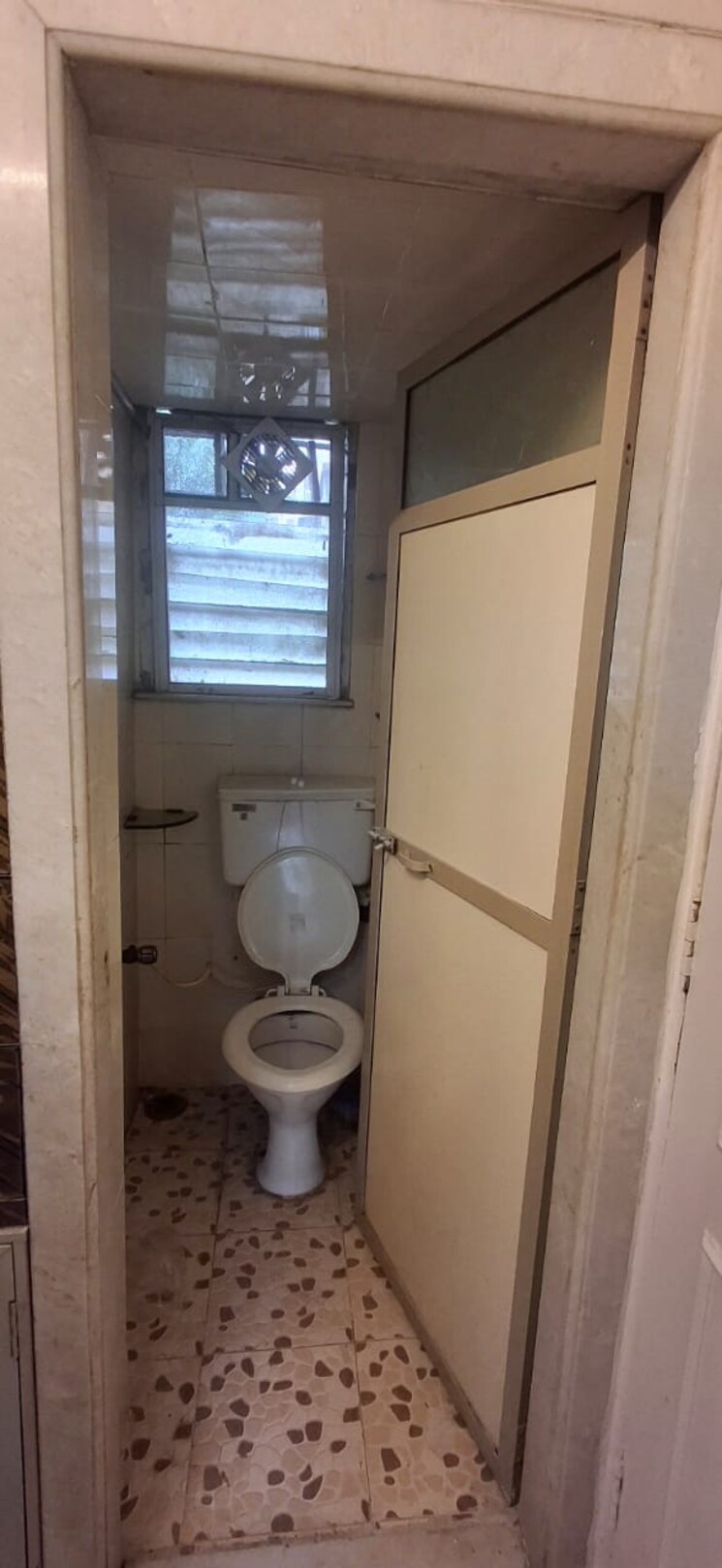 Bathroom, la-chapelle-apartment 1 Bedroom 550 Sq.Ft. Apartment In Malad West Mumbai 9147544