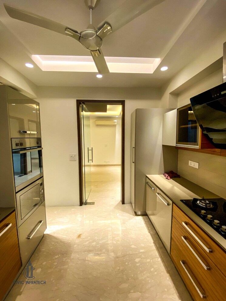 Kitchen/pantry, greater kailash 4 Bedroom 2500 Sq.Ft. Apartment In Greater Kailash Delhi 9147517