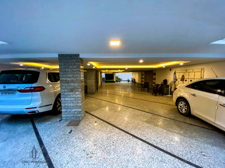  Parking, greater kailash 4 Bedroom 2500 Sq.Ft. Apartment In Greater Kailash Delhi 9147517