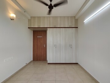 Room in 2 BHK Apartment at Bhartiya City Nikoo Homes II, Thanisandra Main Road – for Rent