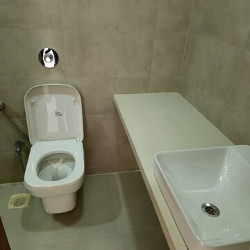 Master Bedroom in 3 BHK Apartment at Lotus Sky Garden, Malad West – for Rent