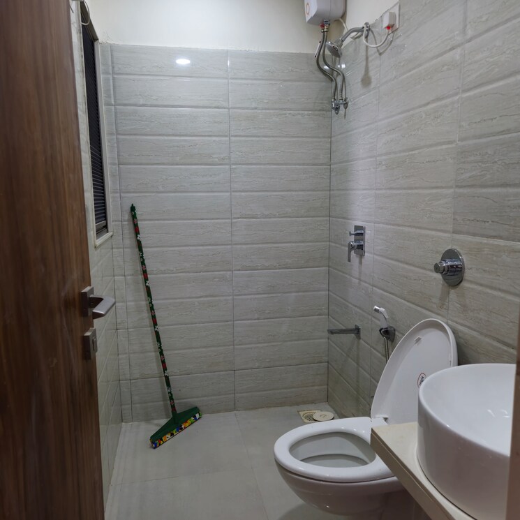 Bathroom, lotus-sky-garden 3 Bedroom 999 Sq.Ft. Apartment In Malad West Mumbai 9147583