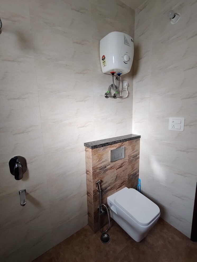 Bathroom, sector 47 Studio 655 Sq.Ft. Builder Floor In Sector 47 Gurgaon 9147707