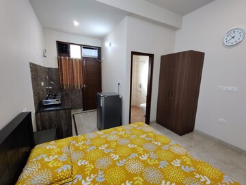 Bedroom in Studio Builder Floor at Sector 47 – for Rent