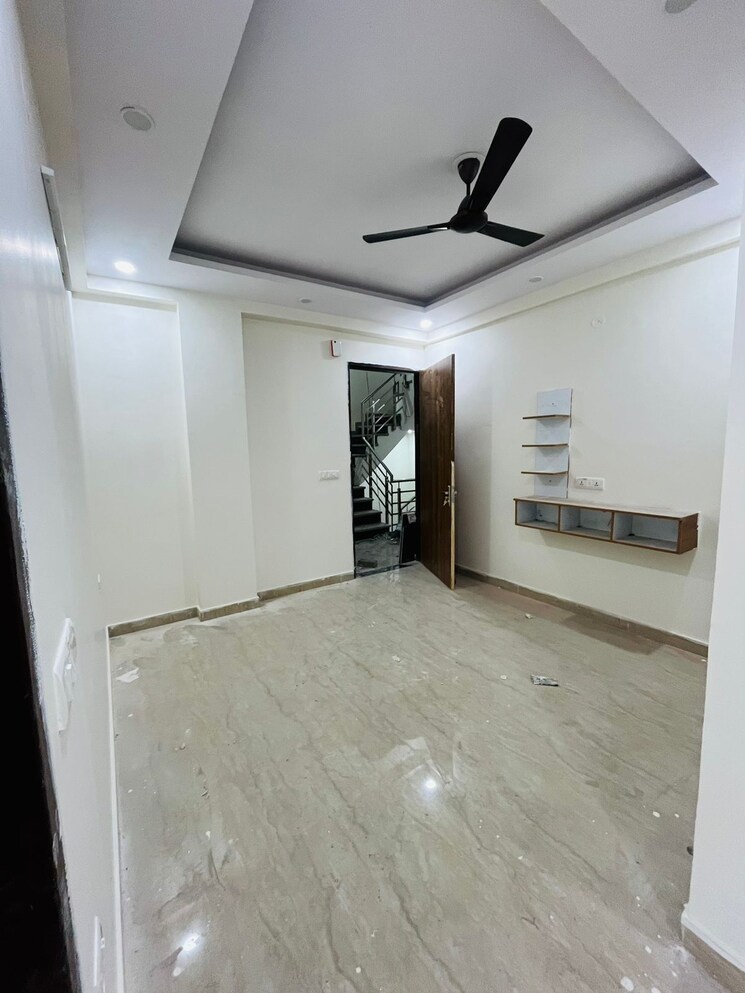 Room, sector 40 2 Bedroom 1386 Sq.Ft. Builder Floor In Sector 40 Gurgaon 9147722