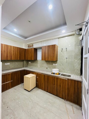 Kitchen in 2 BHK Builder Floor at Sector 40 – for Rent
