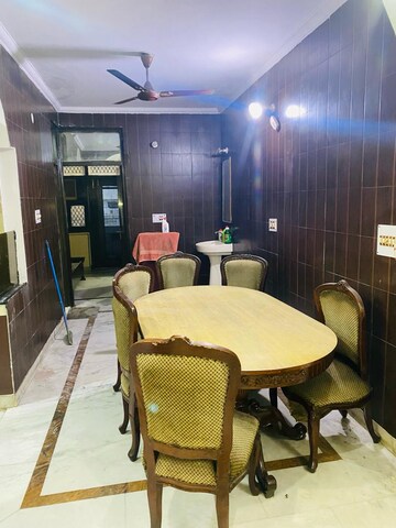 Team Area in 2.5 BHK Builder Floor at Tilak Nagar – for Rent