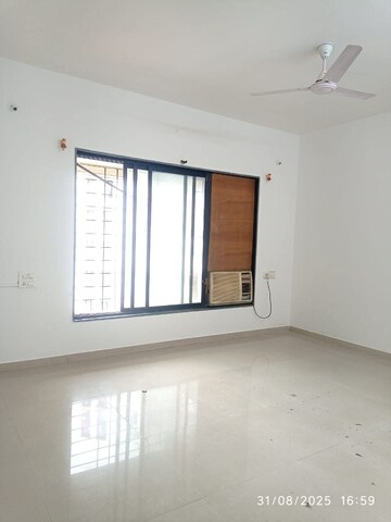 Room in 3 BHK Apartment at Shree Ganesh Sentosa Elysium, Wakad – for Rent