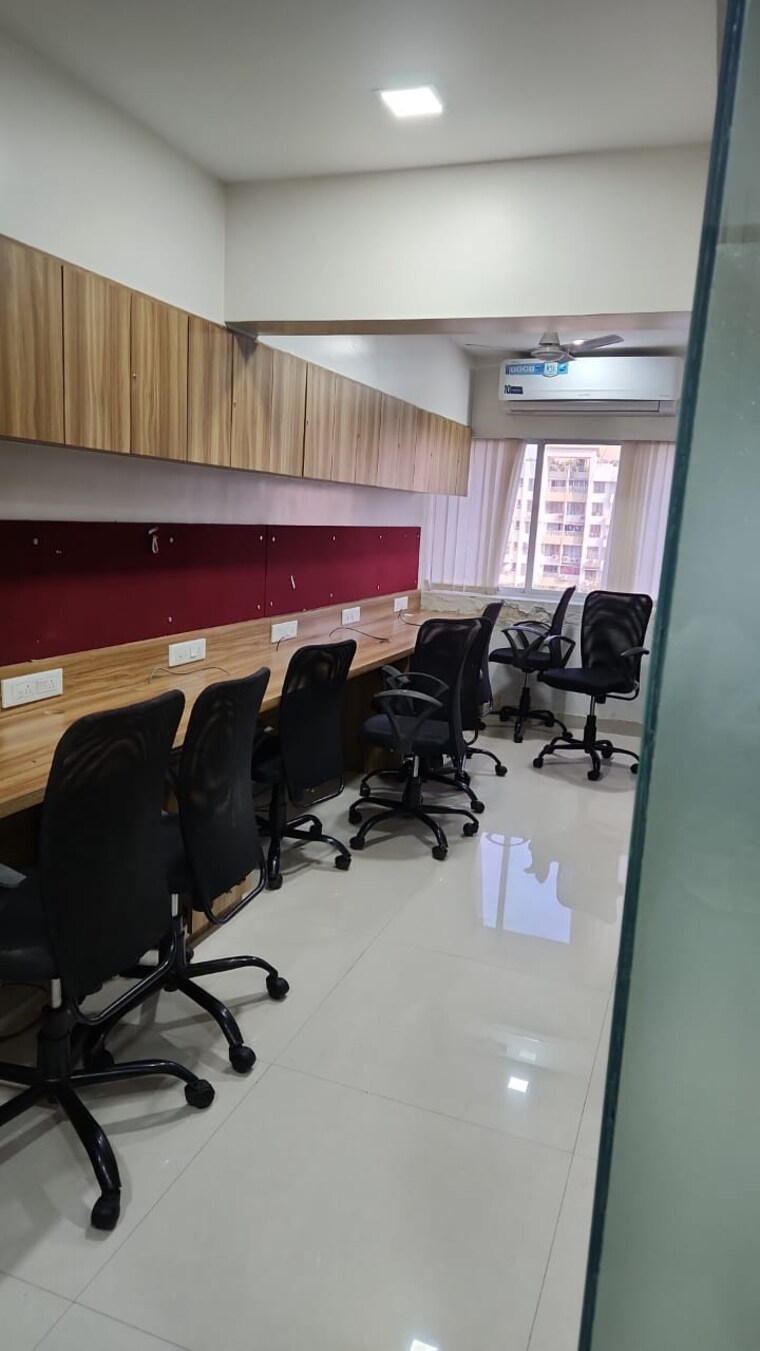 Team Area, the-great-eastern-summit Commercial Office Space 500 Sq.Ft. In Cbd Belapur Sector 15 Navi Mumbai 9147770
