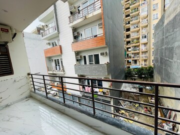 Studio Builder Floor – Exterior View View at Sector 46 - for Rent