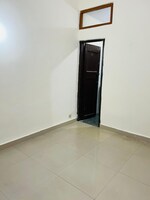 3 BHK + Pooja Room 1450 Sq.Ft. Builder Floor in Arun Vihar Sector 37