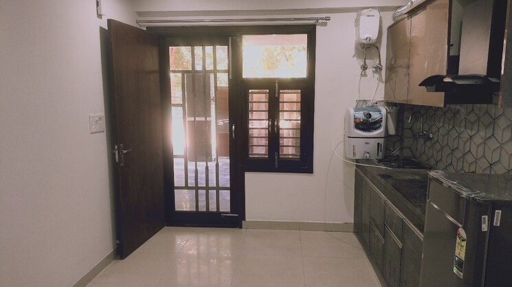 Room, sector 46 1 Bedroom 752 Sq.Ft. Builder Floor In Sector 46 Gurgaon 9147797