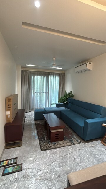 Living Room in 3 BHK Builder Floor at DLF City Gurgaon, Sector 27 – for Rent