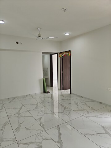 Room in 2 BHK Apartment at Rahul Downtown, Punawale – for Rent