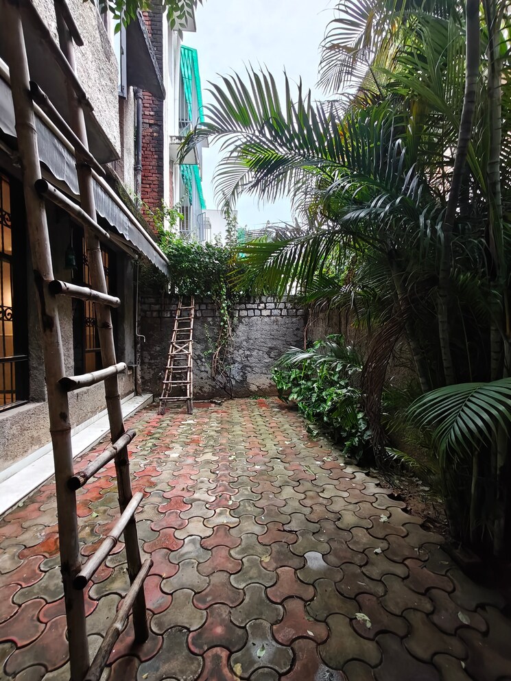 Balcony, ansal-sushant-floors 4 Bedroom 215 Sq.Yd. Independent House In Sushant Lok ii Gurgaon 9147839