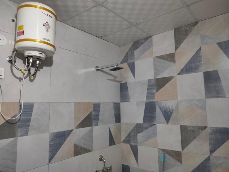 Bathroom, sector 40 Studio 655 Sq.Ft. Builder Floor In Sector 40 Gurgaon 9147847