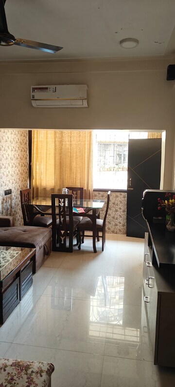 Living Room in 2 BHK Apartment at Sindhi Society, Chembur – for Rent