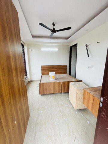 Kitchen in Studio Builder Floor at Sector 40 – for Rent