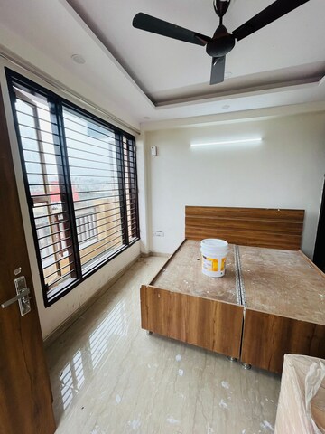 Kitchen in Studio Builder Floor at Sector 40 – for Rent