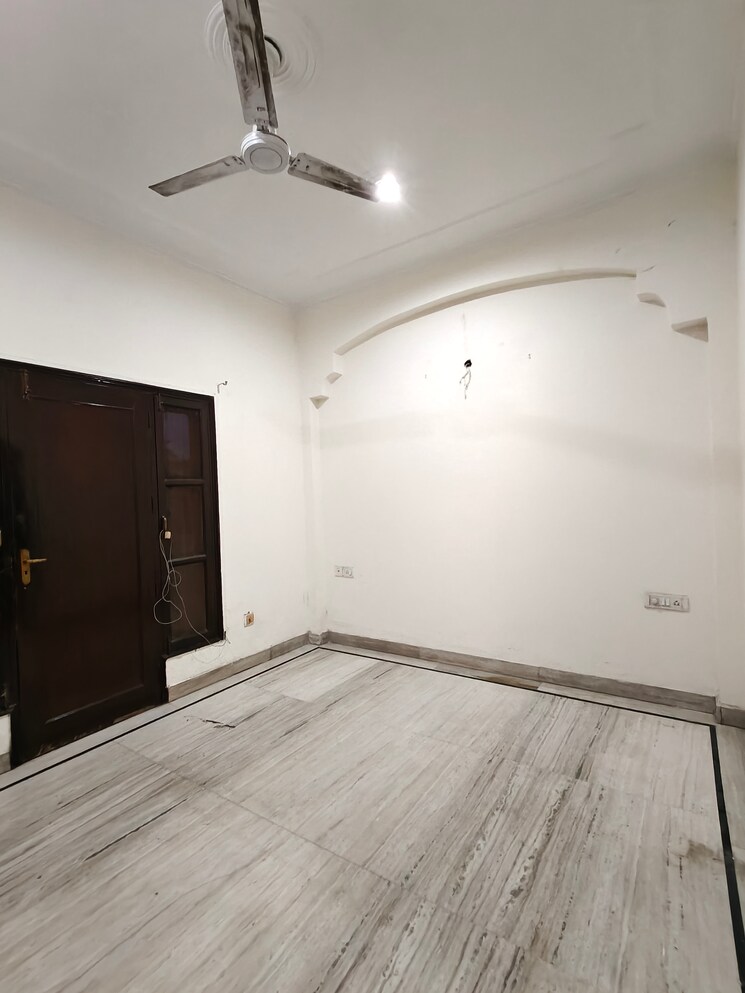 Room, ansal-sushant-apartments 3 Bedroom 300 Sq.Yd. Builder Floor In Sushant Lok I Gurgaon 9147853
