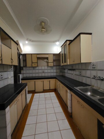 Kitchen in 3 BHK Builder Floor at Ansal Sushant Lok I, Sector 43 – for Rent