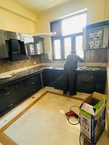 Kitchen in 2 BHK Builder Floor at Sector 46 – for Rent