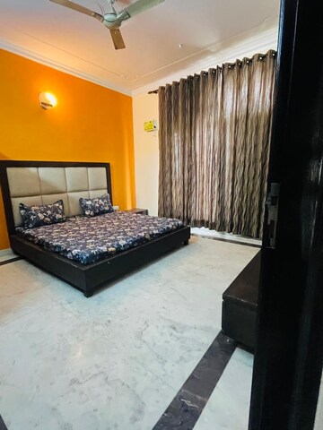 Bedroom in 2 BHK Builder Floor at Sector 46 – for Rent