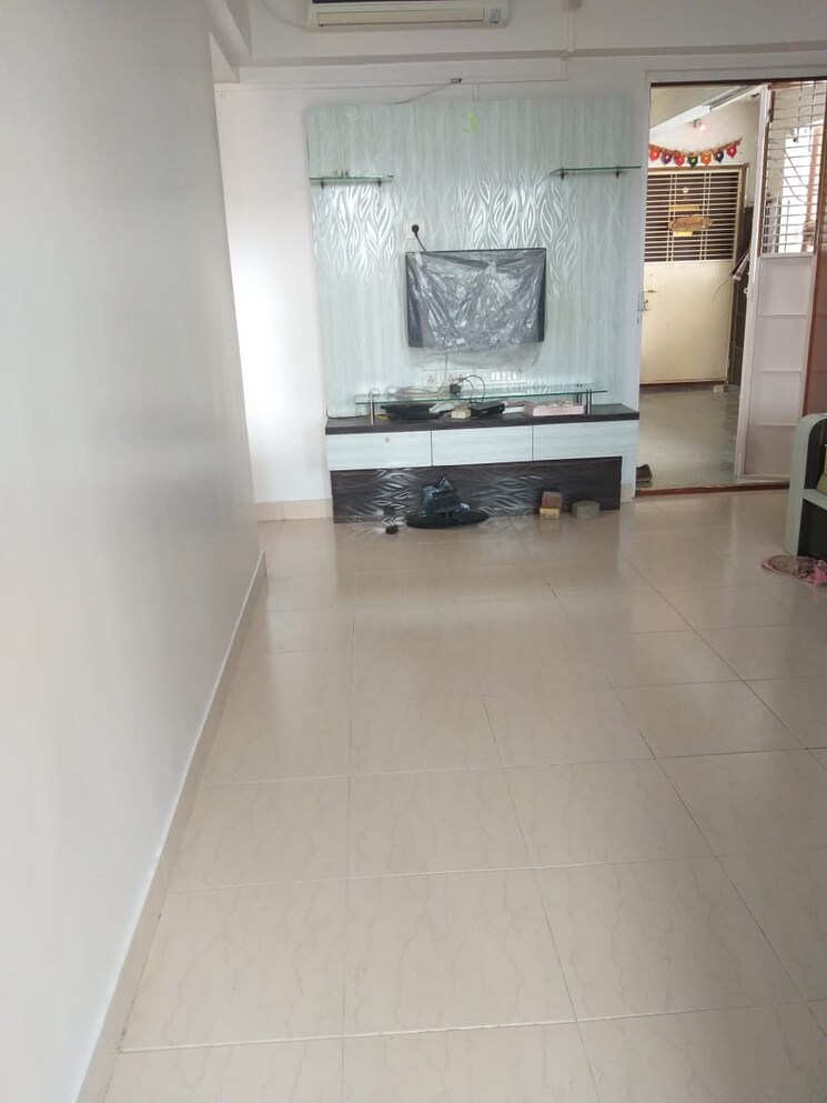 Room, shantiban-chs 1 Bedroom 567 Sq.Ft. Apartment In Kothrud Pune 9147874
