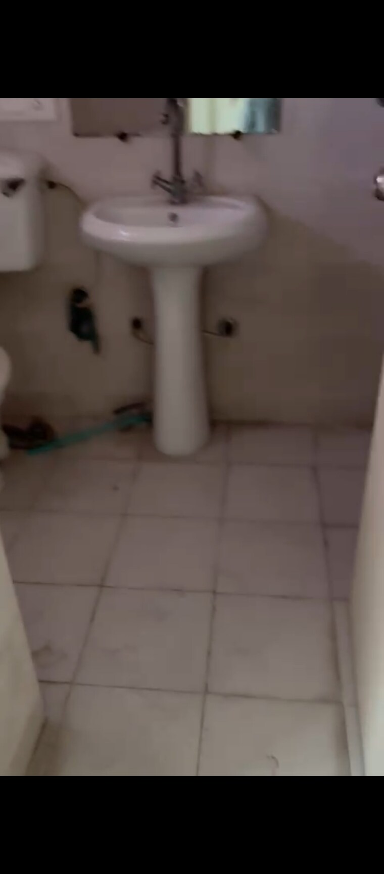 Bathroom, gaur-city-2-11th-avenue 3 Bedroom 871 Sq.Ft. Apartment In Sector 16c Greater Noida Greater Noida 9147878