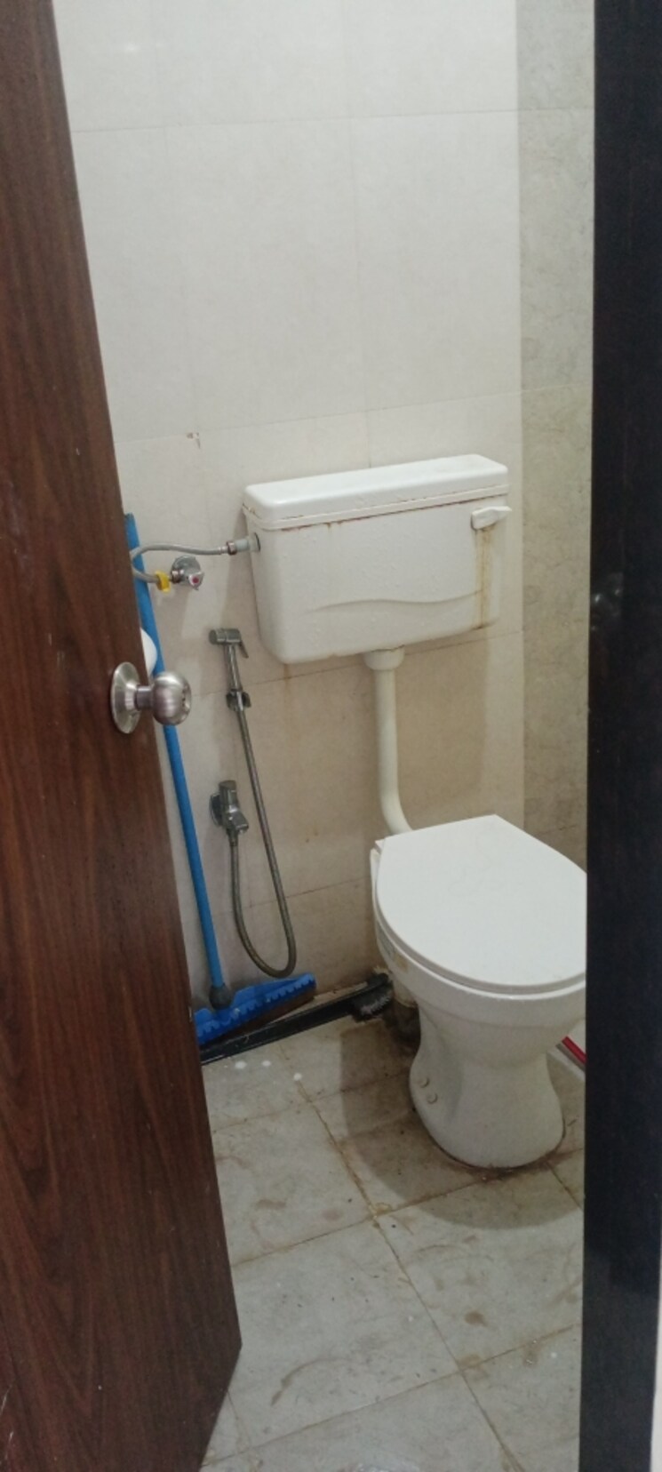 Bathroom, bindra-complex 1 Bedroom 650 Sq.Ft. Apartment In Andheri East Mumbai 9147889