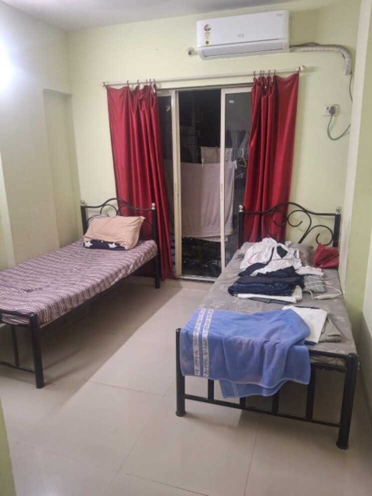 Bedroom, bindra-complex 3 Bedroom 1500 Sq.Ft. Apartment In Andheri East Mumbai 9147902