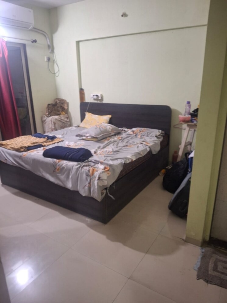Bedroom, bindra-complex 3 Bedroom 1500 Sq.Ft. Apartment In Andheri East Mumbai 9147902