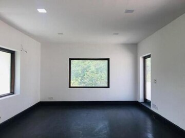 Room in 6+ BHK Villa at Hauz Khas – for Rent