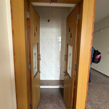 Building Lobby in 2 BHK Apartment at Banashankari – for Rent