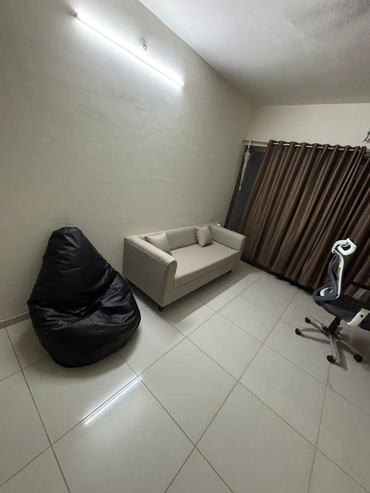 1 BHK Apartment For Rent in Paranjape Blue Ridge