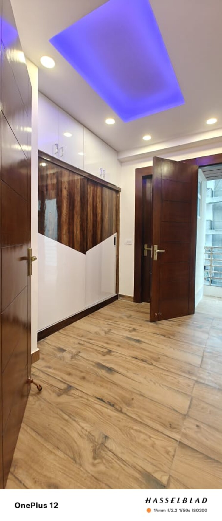 Room, sector 73 2 Bedroom 1000 Sq.Ft. Builder Floor In Sector 73 Noida 9147961