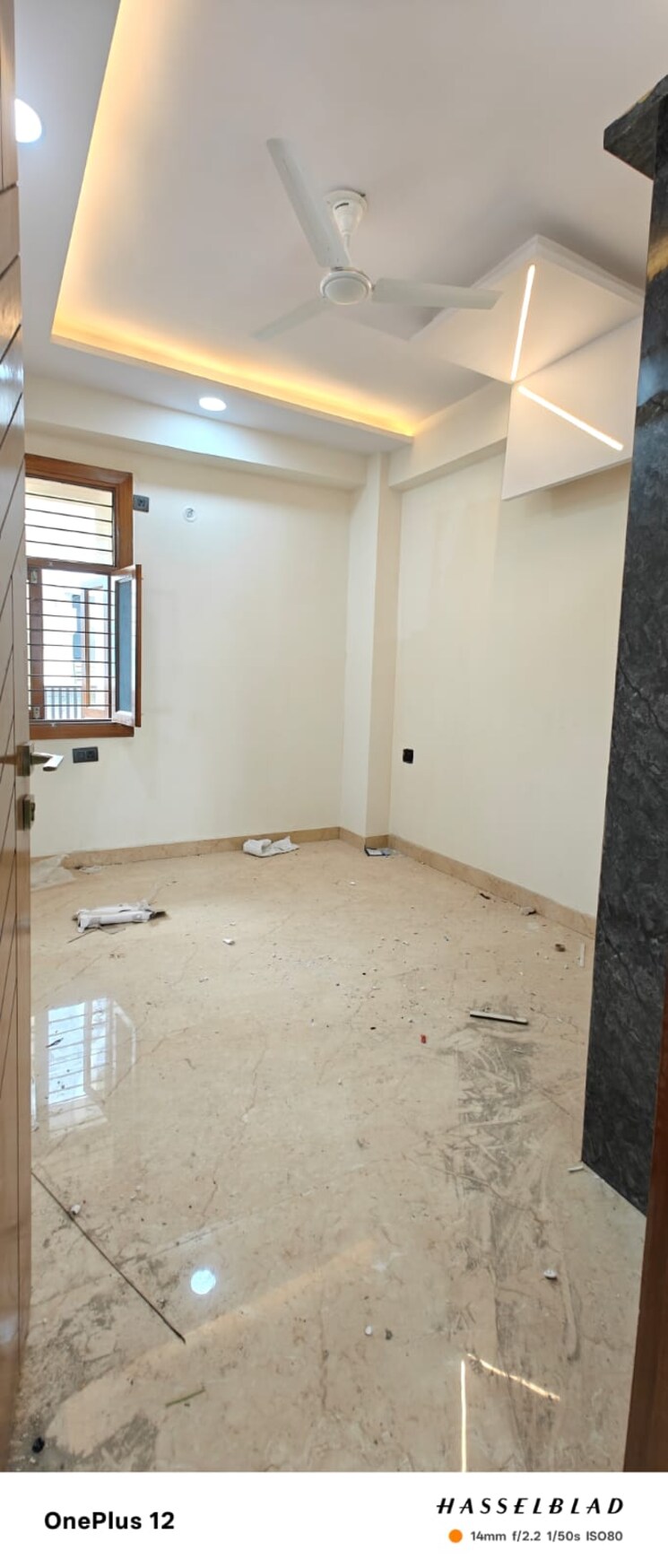 Room, sector 73 3 Bedroom 1400 Sq.Ft. Builder Floor In Sector 73 Noida 9147970